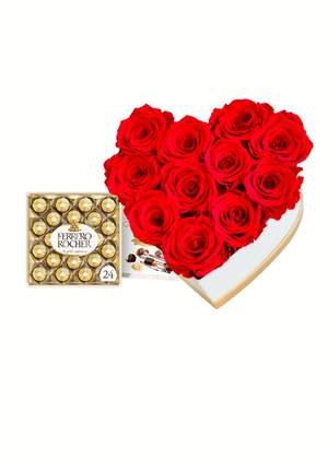 Coeur avec roses rouges et chocolates